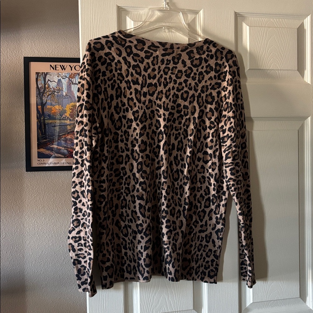 Amazon Essentials Tan Sweater - Picture 4 of 4